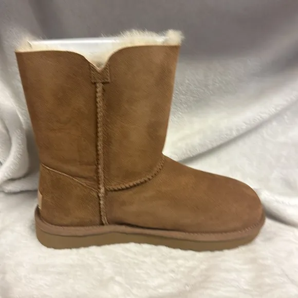 Women's Ugg Bailey Button Shearling-Lined Boots