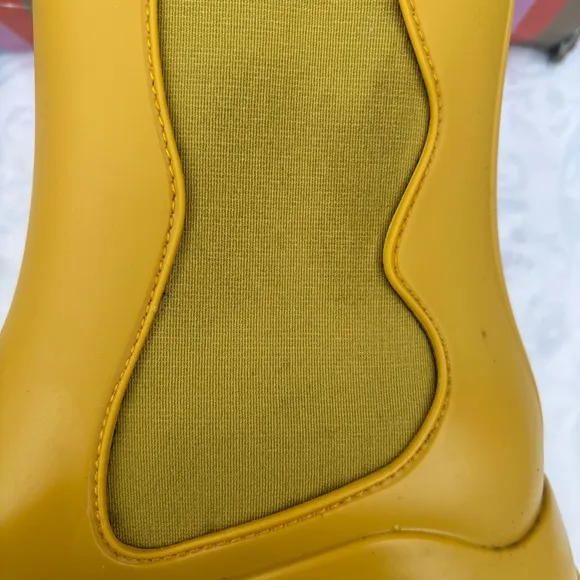 XOCOI rain boots