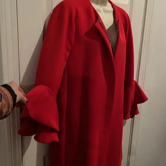 ZARA X-Large true red 3/4 length coat stunning dress up or down 3 season