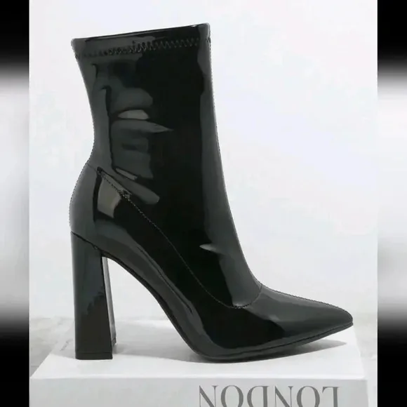 Zipper Point Toe Boots